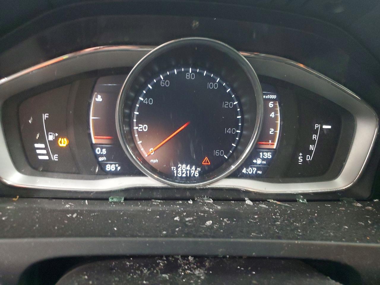 2018 VOLVO V60