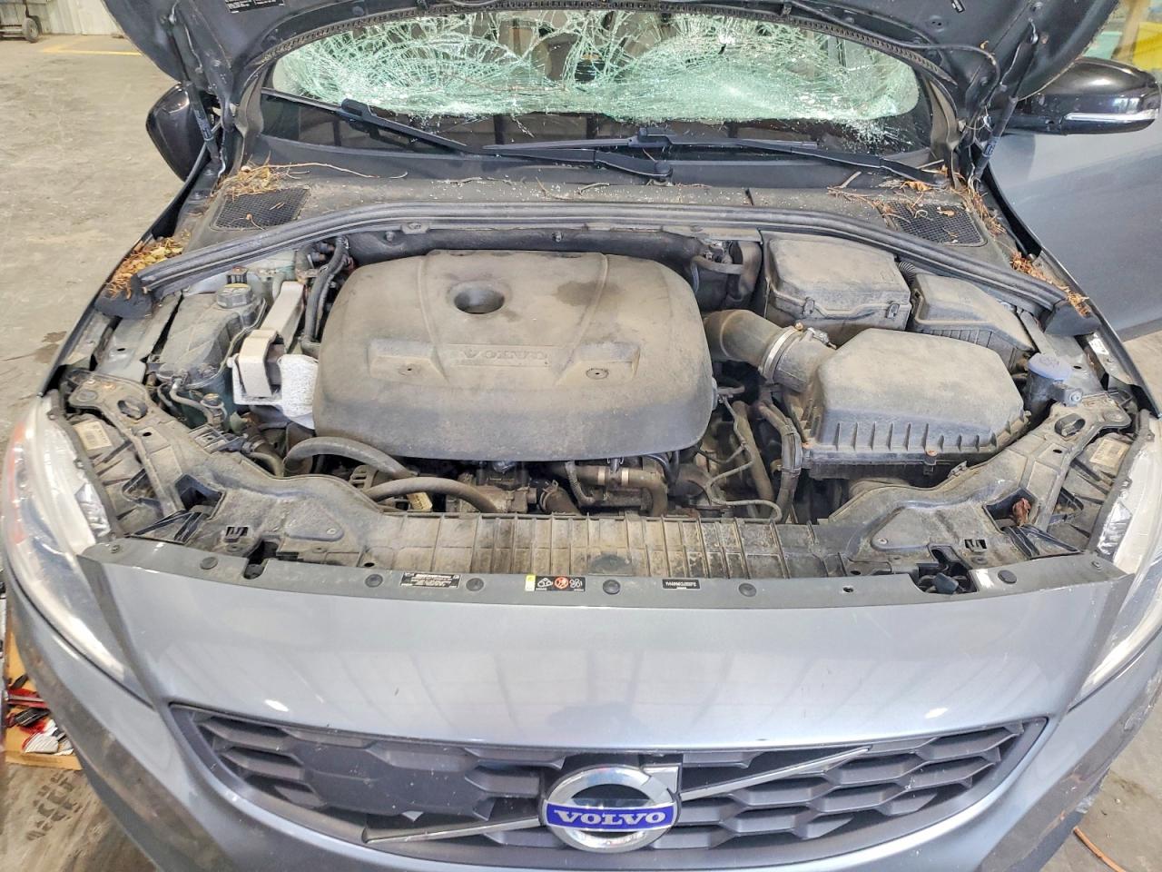 2018 VOLVO V60