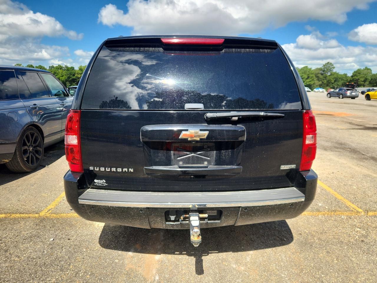 2010 CHEVROLET SUBURBAN