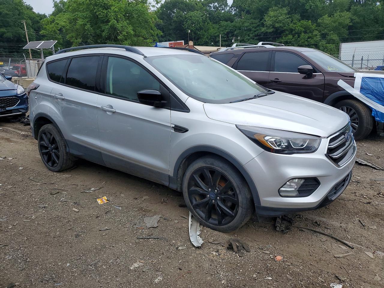 2017 FORD ESCAPE