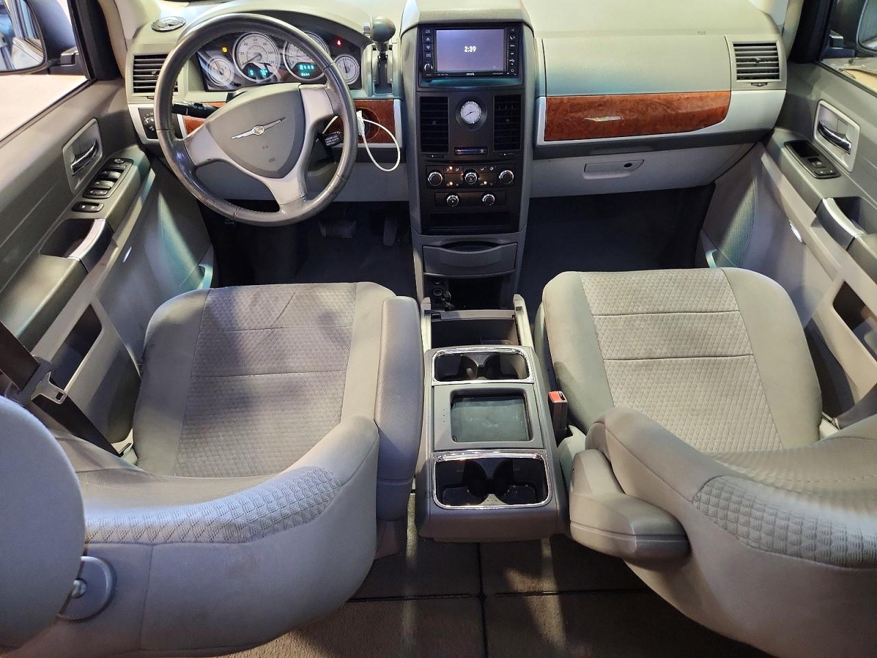 2008 CHRYSLER MINIVAN
