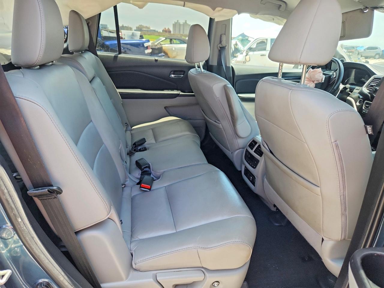 2020 HONDA PILOT