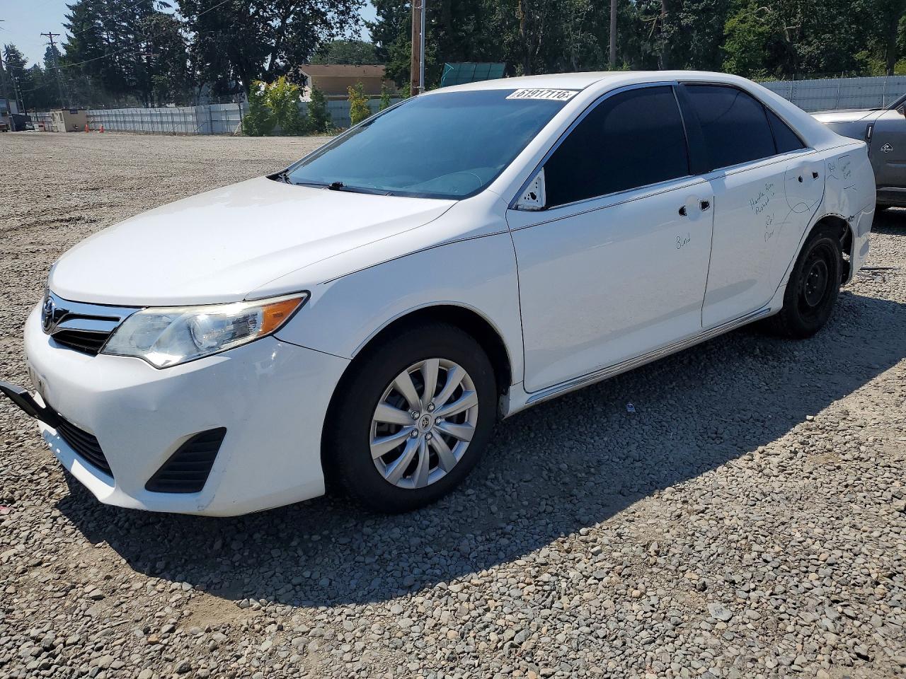 2014 TOYOTA CAMRY