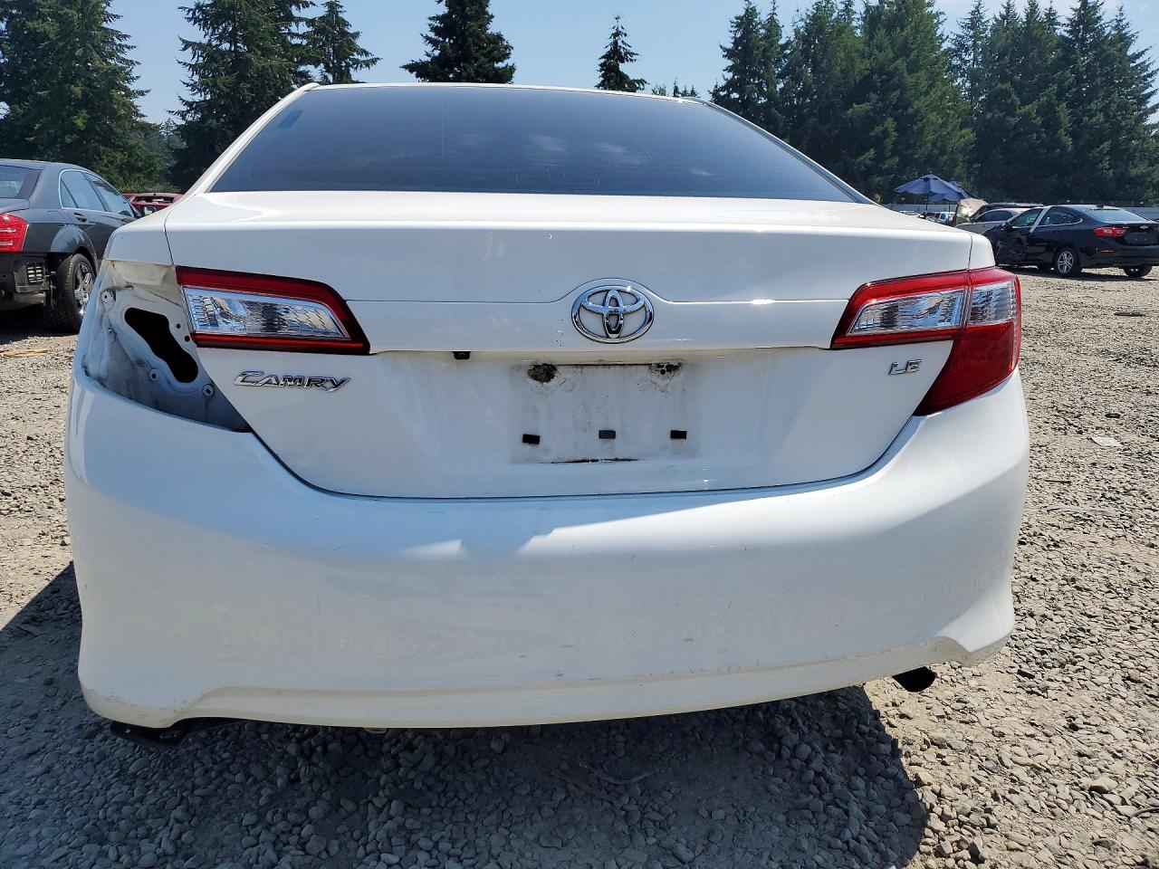 2014 TOYOTA CAMRY