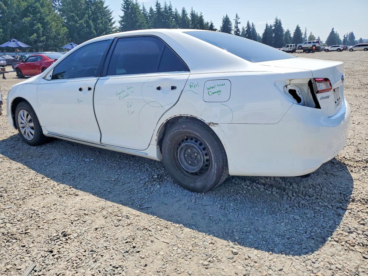 2014 TOYOTA CAMRY