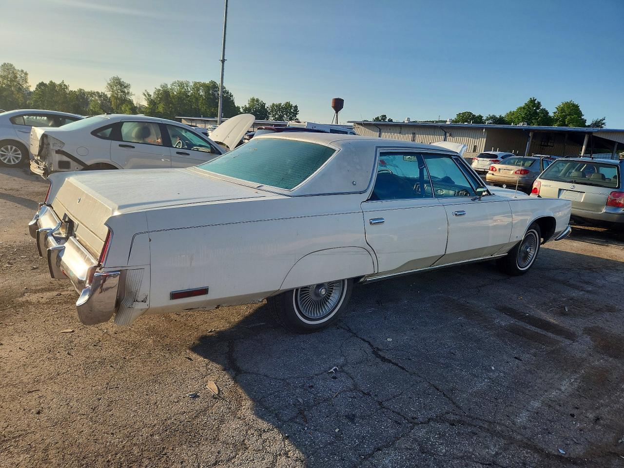 1976 CHRYSLER NEW YORKER