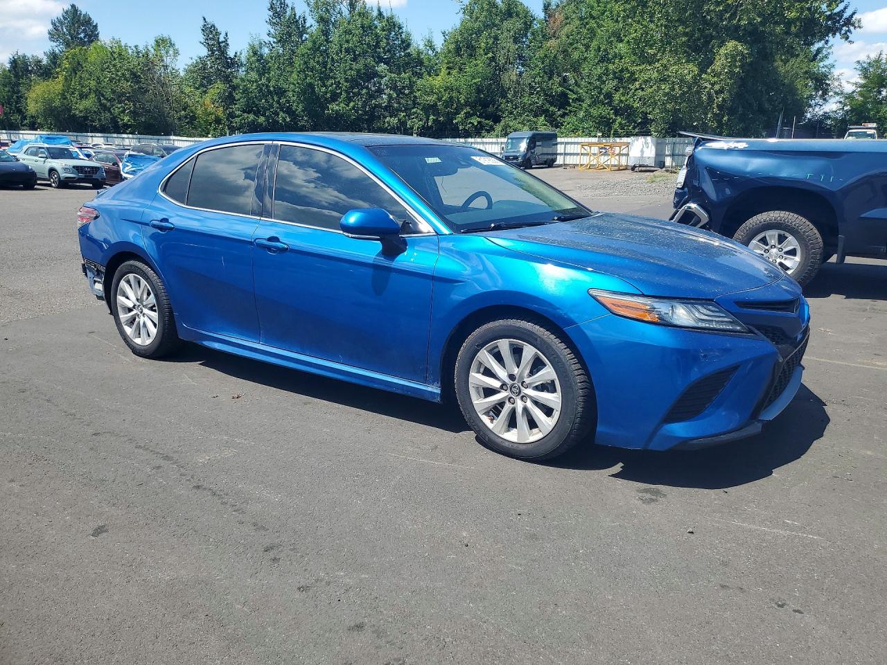 2018 TOYOTA CAMRY
