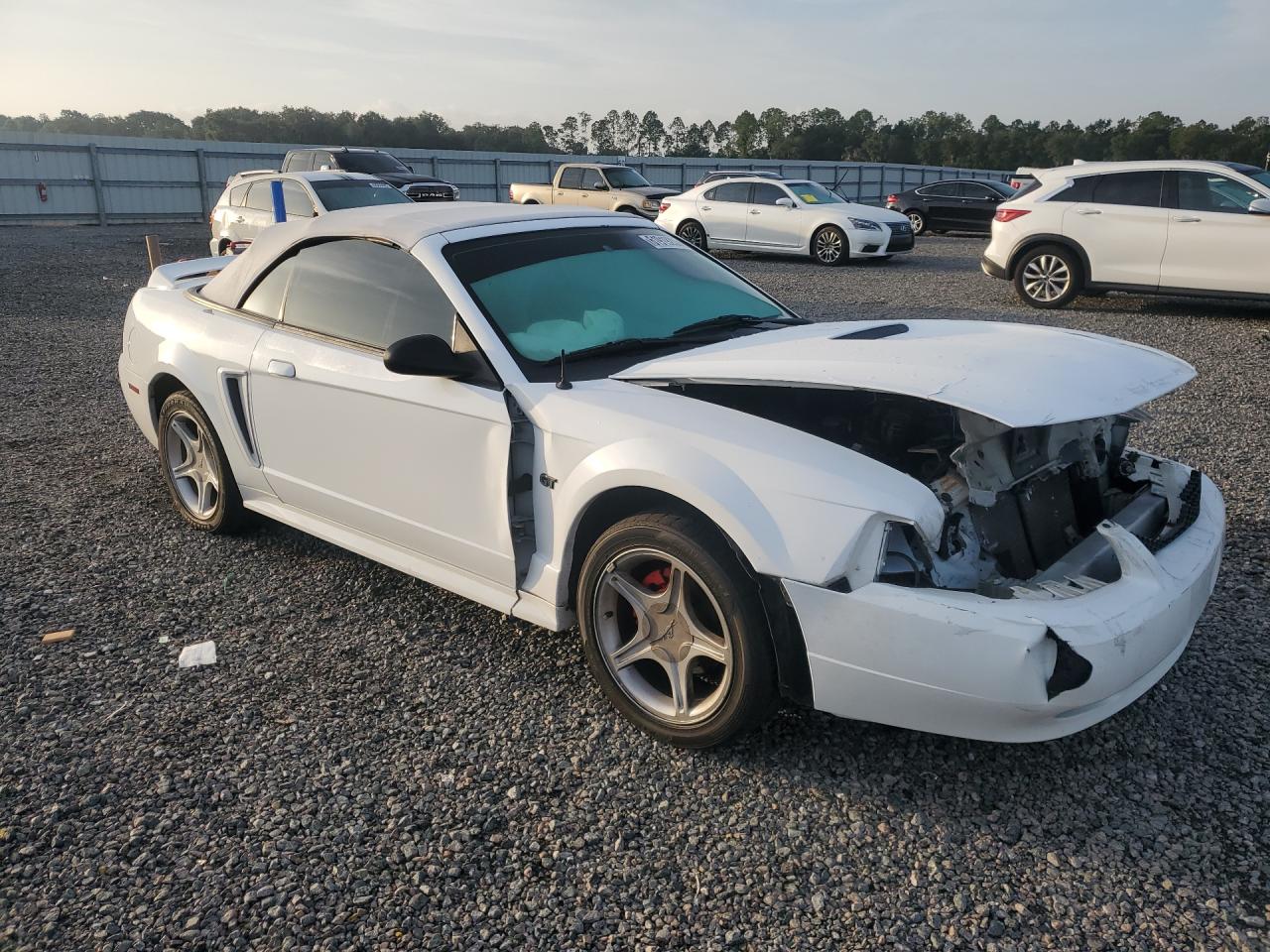 2000 FORD MUSTANG