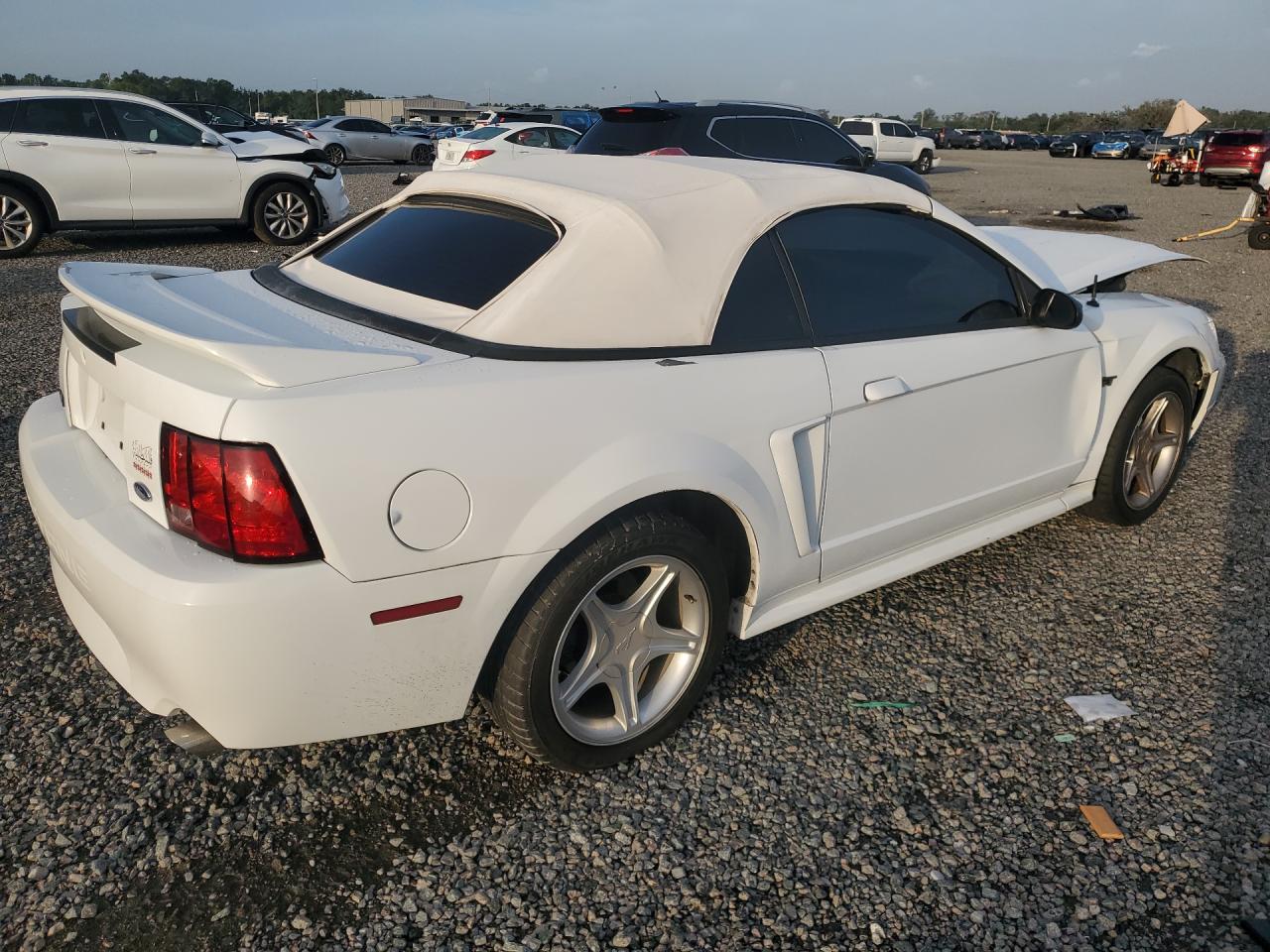 2000 FORD MUSTANG