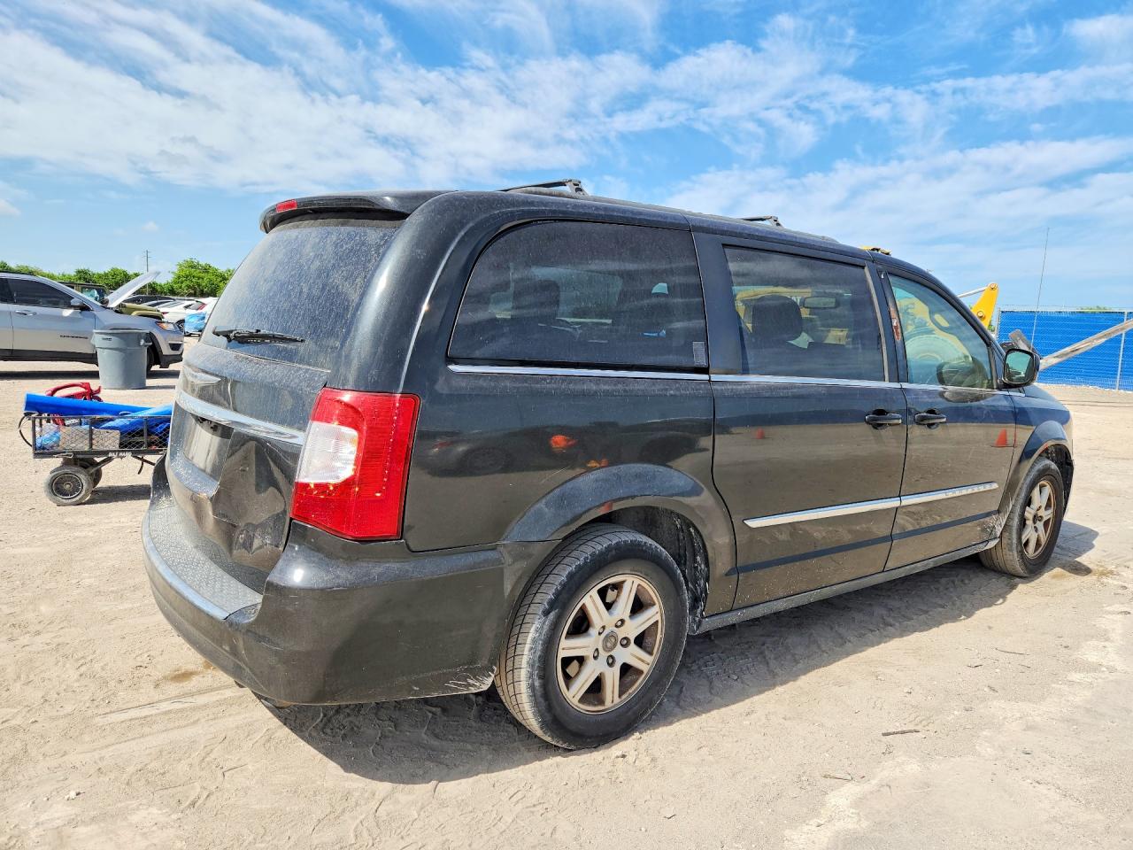 2013 CHRYSLER MINIVAN
