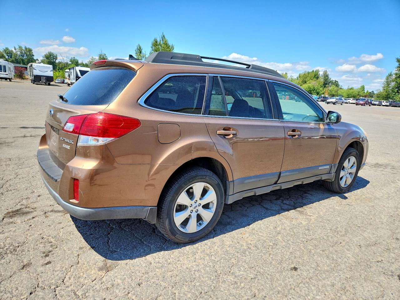 2012 SUBARU OUTBACK