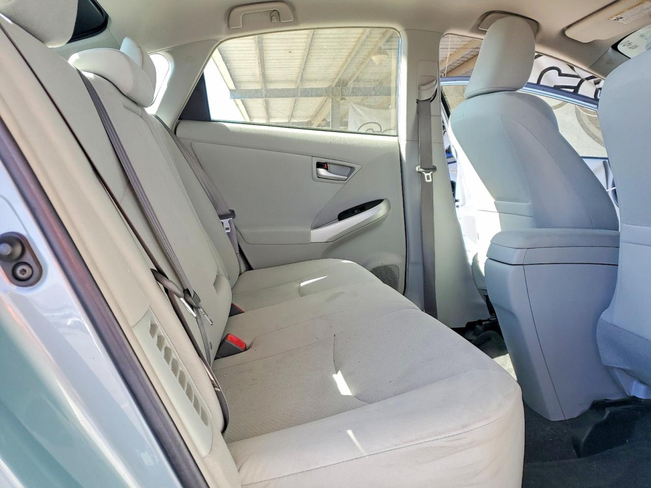 2015 TOYOTA PRIUS