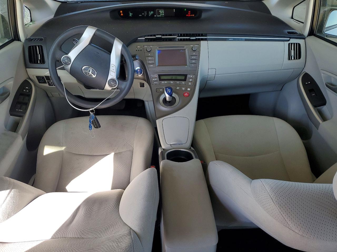 2015 TOYOTA PRIUS
