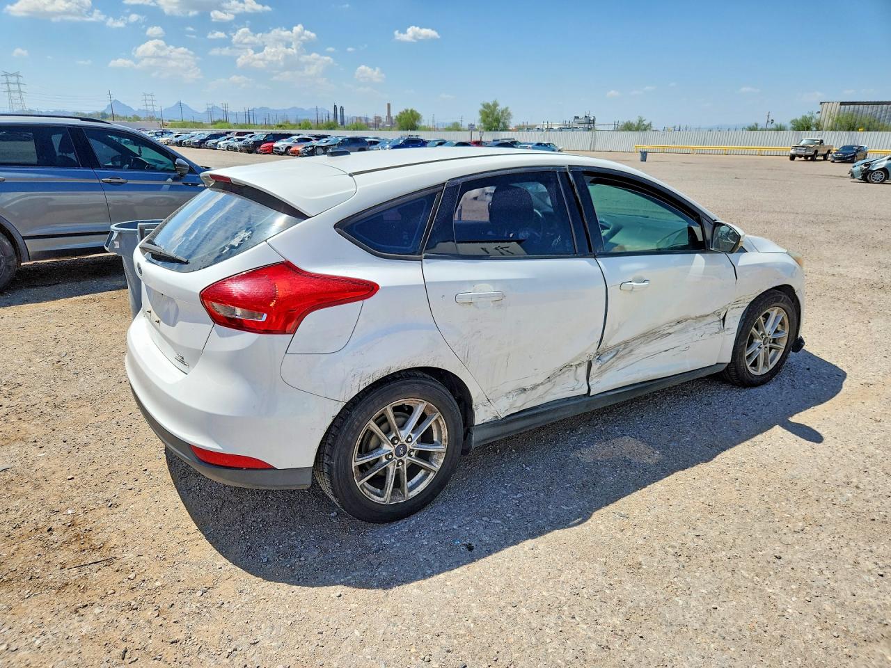 2016 FORD FOCUS