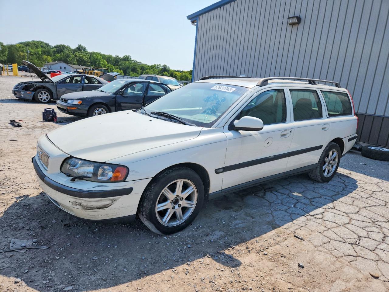 2002 VOLVO V70