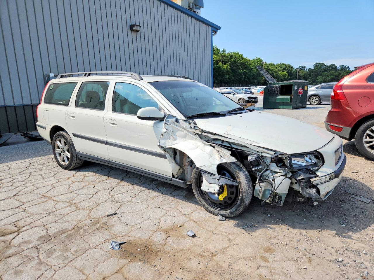 2002 VOLVO V70