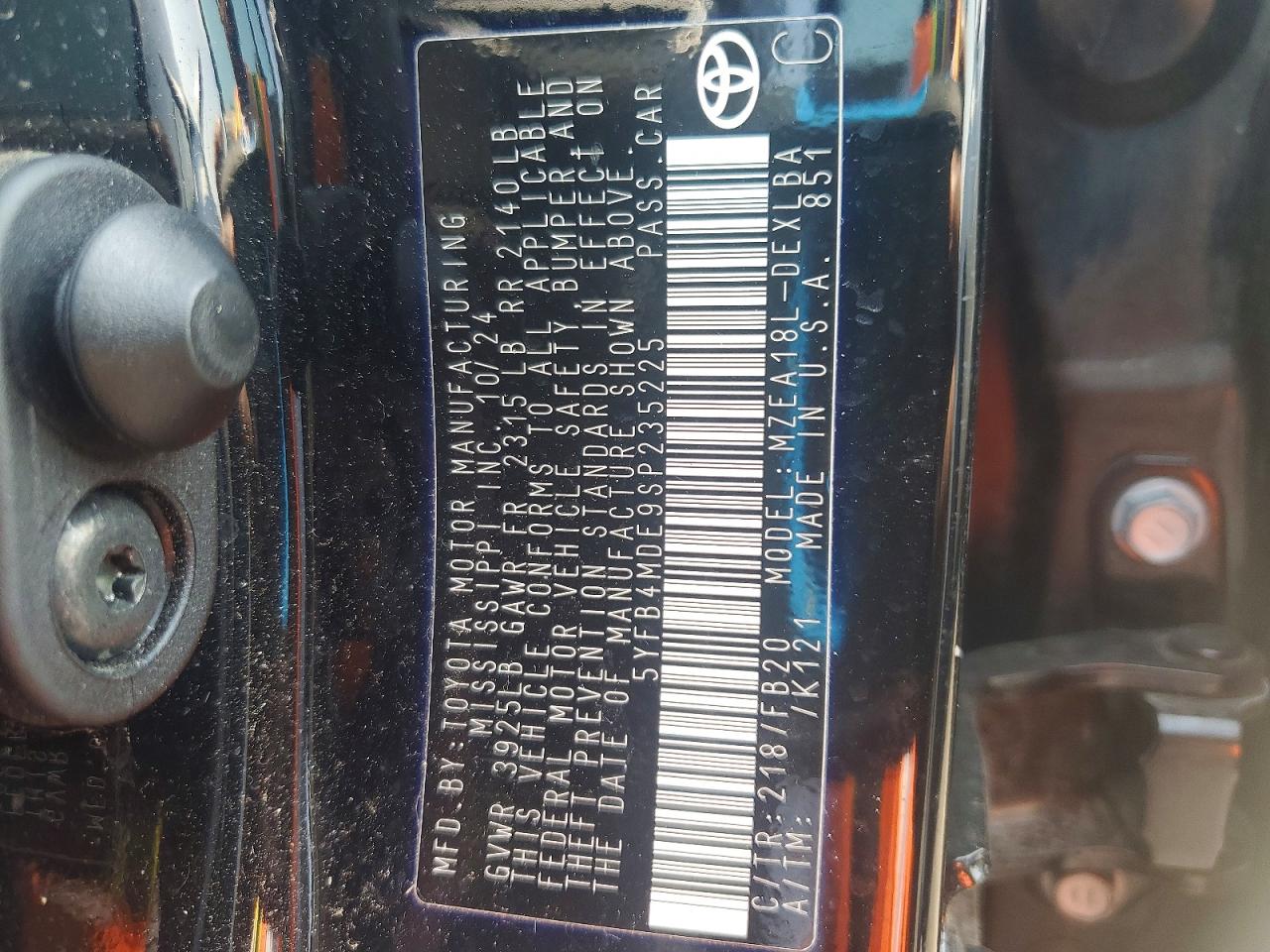 2025 TOYOTA COROLLA