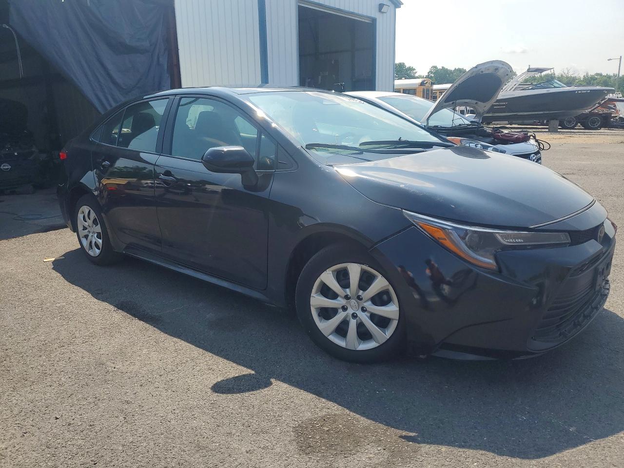 2025 TOYOTA COROLLA