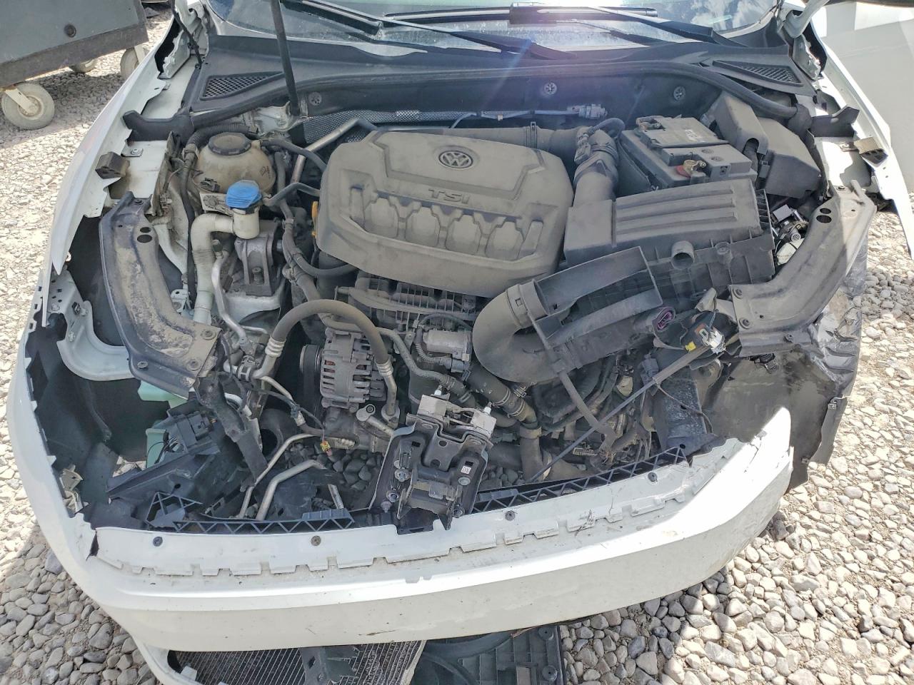 2019 VOLKSWAGEN PASSAT