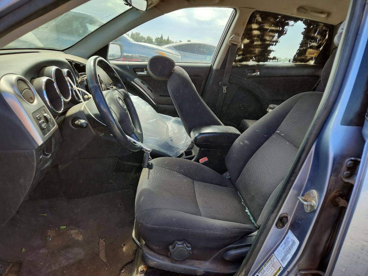 2004 TOYOTA COROLLA