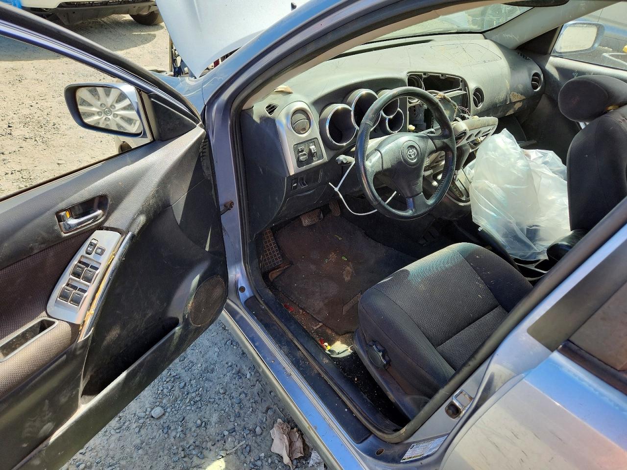 2004 TOYOTA COROLLA