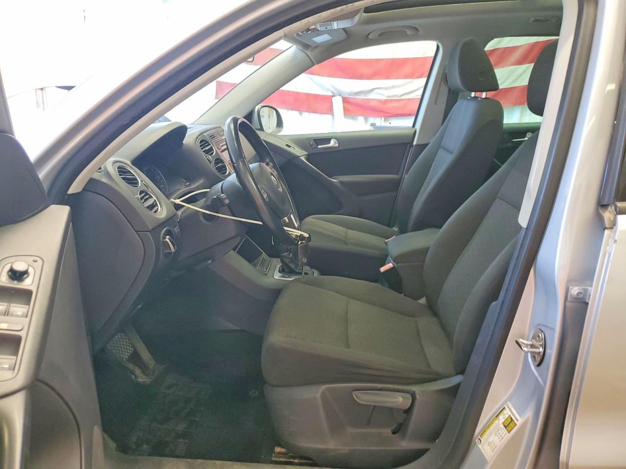 2013 VOLKSWAGEN TIGUAN