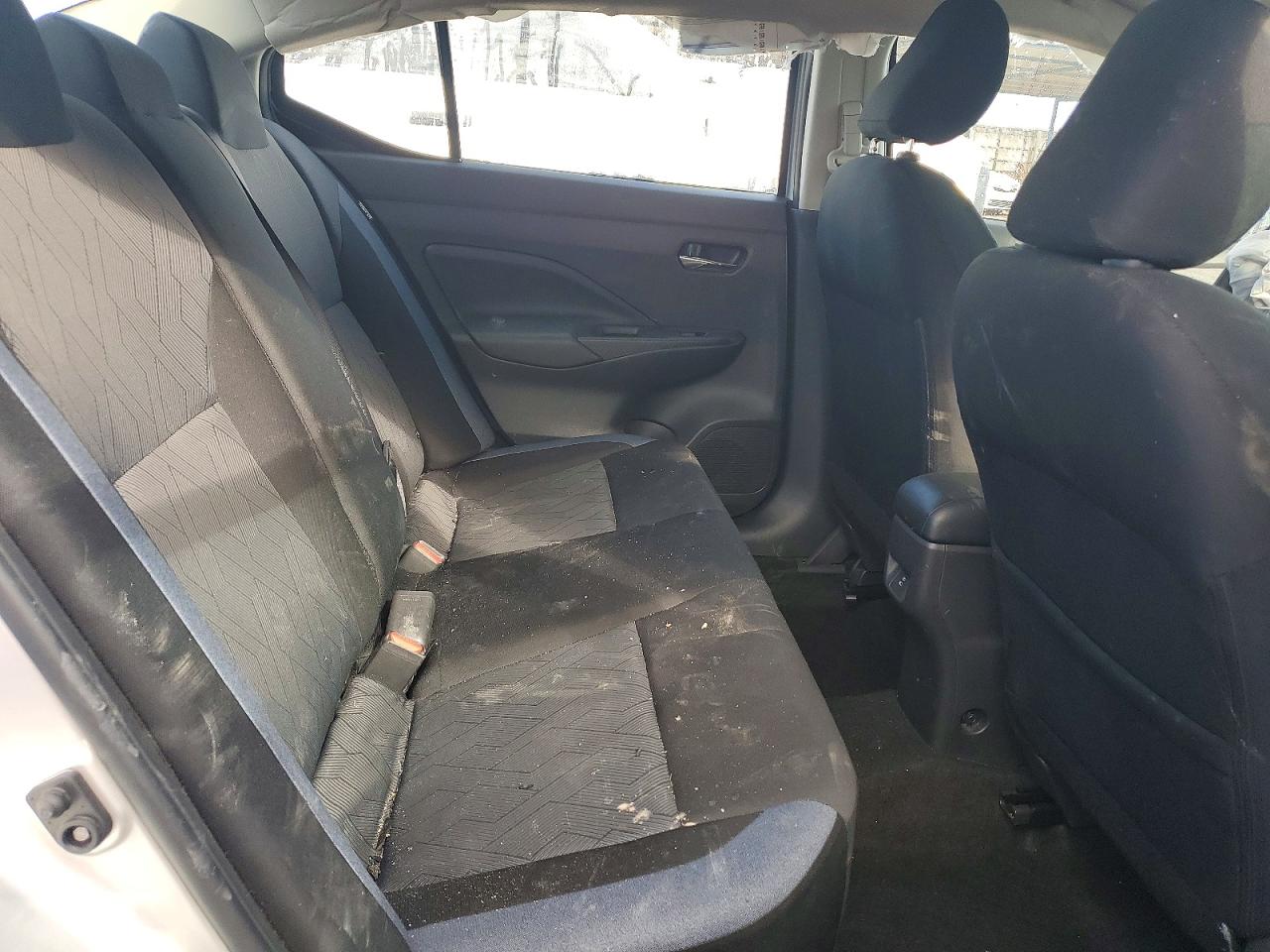 2025 NISSAN VERSA
