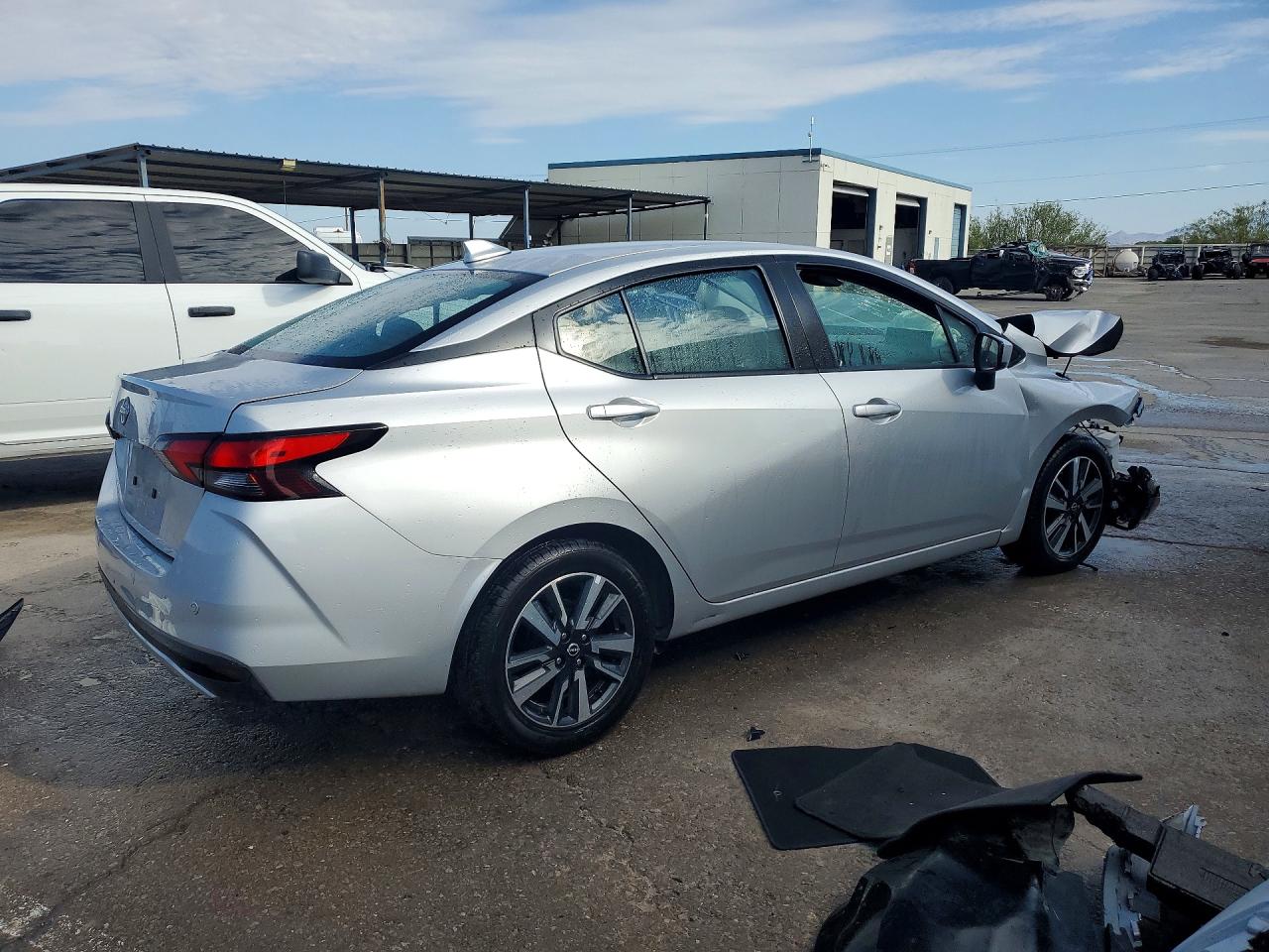 2025 NISSAN VERSA