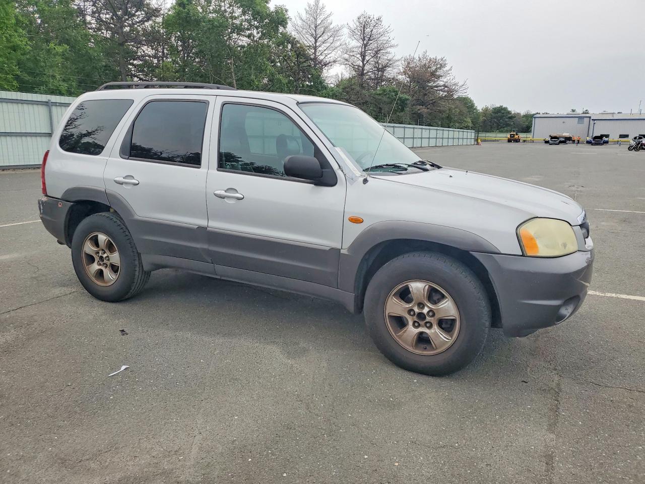 2004 MAZDA TRIBUTE