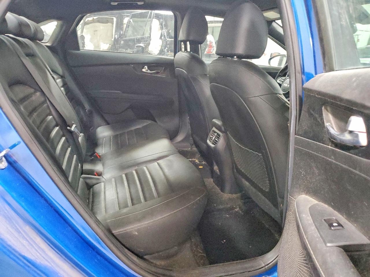 2023 KIA FORTE