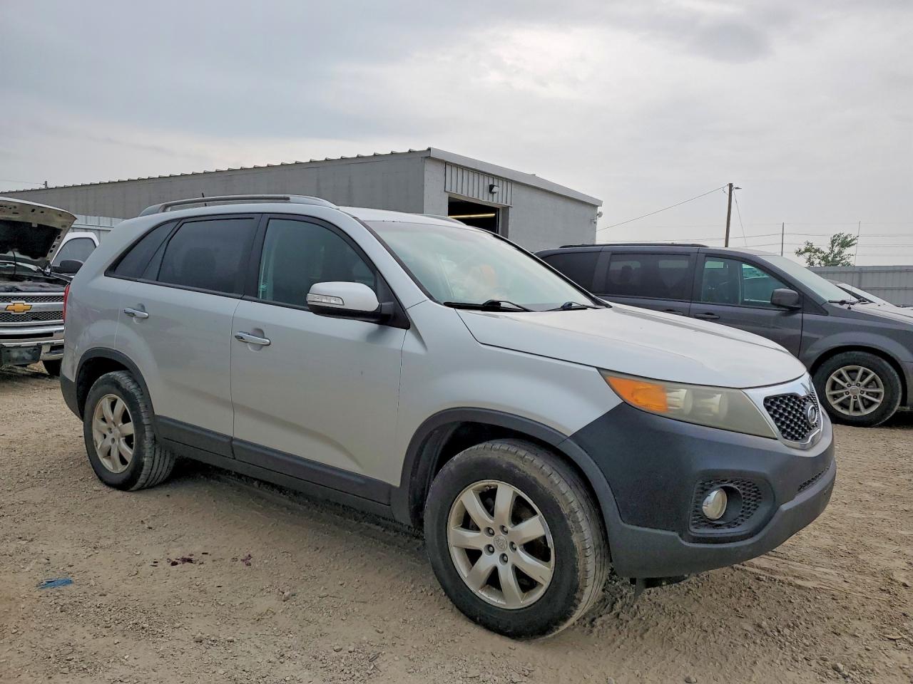2011 KIA SORENTO