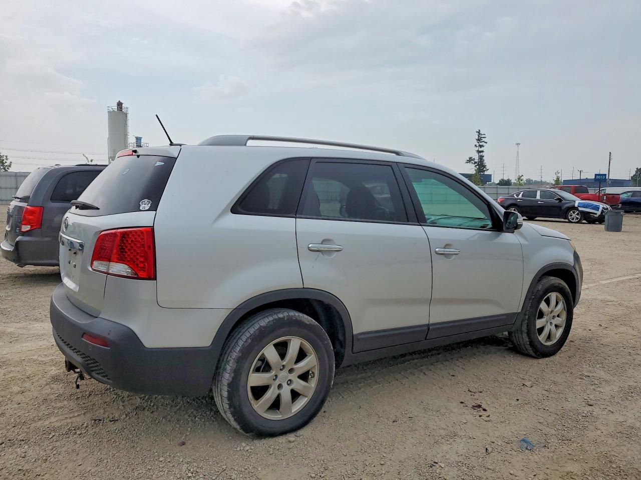 2011 KIA SORENTO