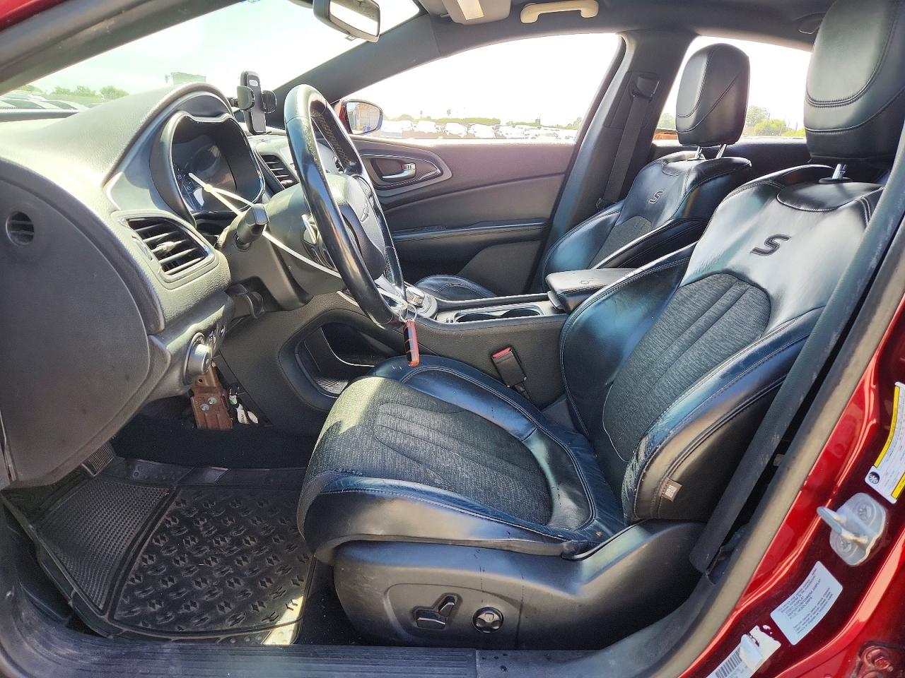 2015 CHRYSLER 200