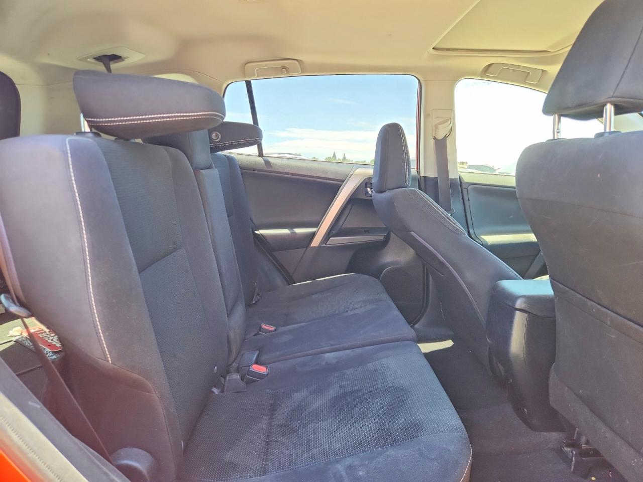 2016 TOYOTA RAV4