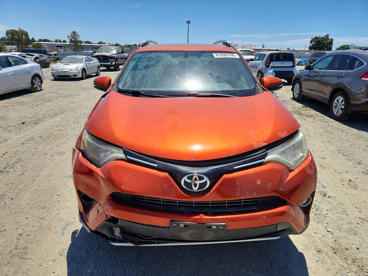 2016 TOYOTA RAV4