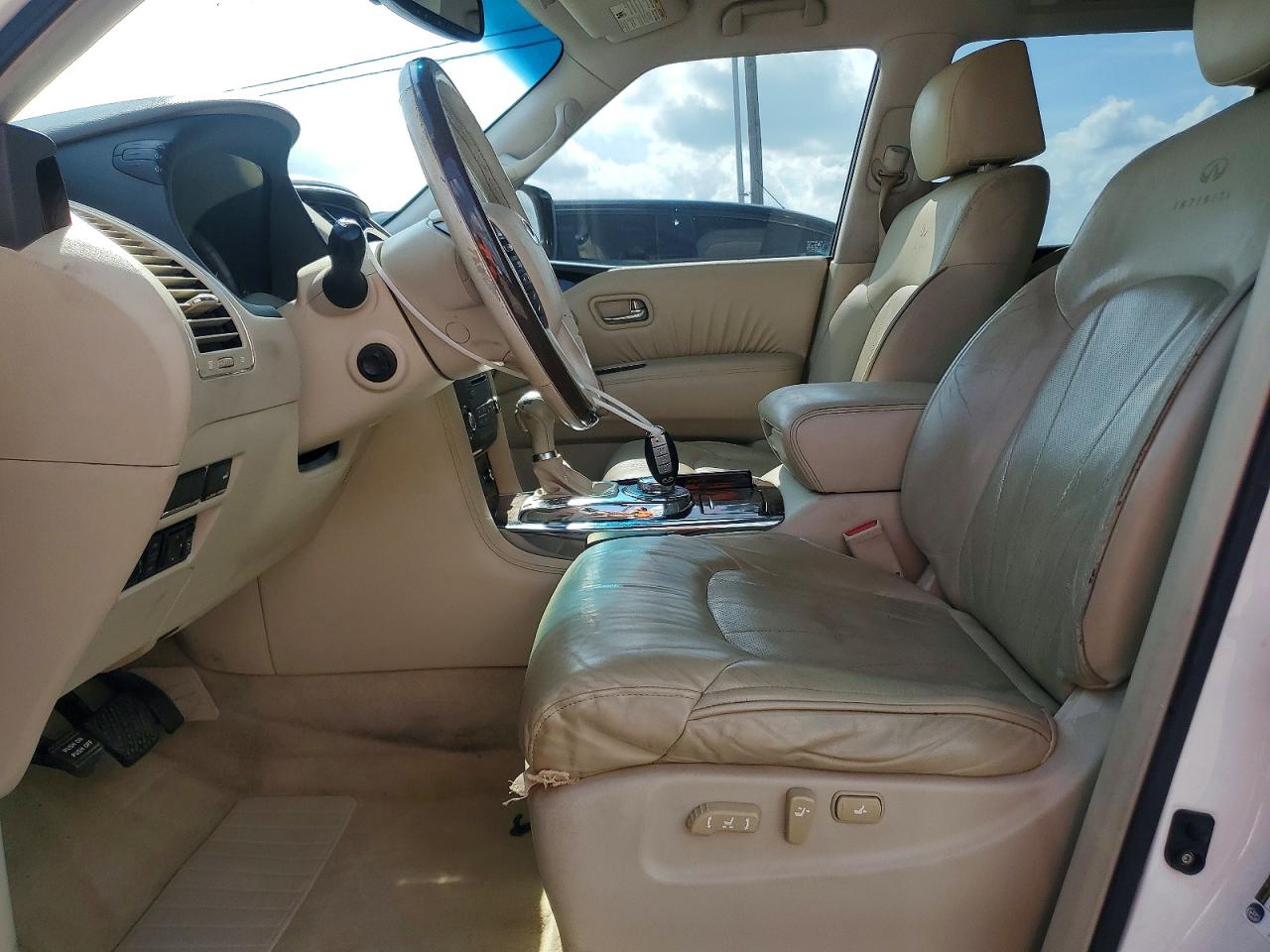 2012 INFINITI QX56