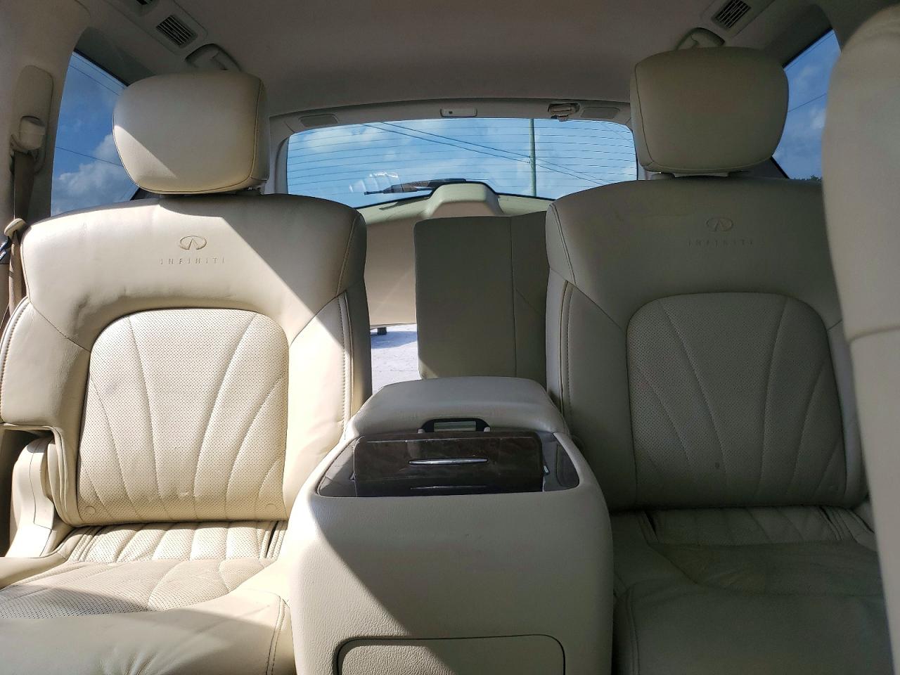 2012 INFINITI QX56