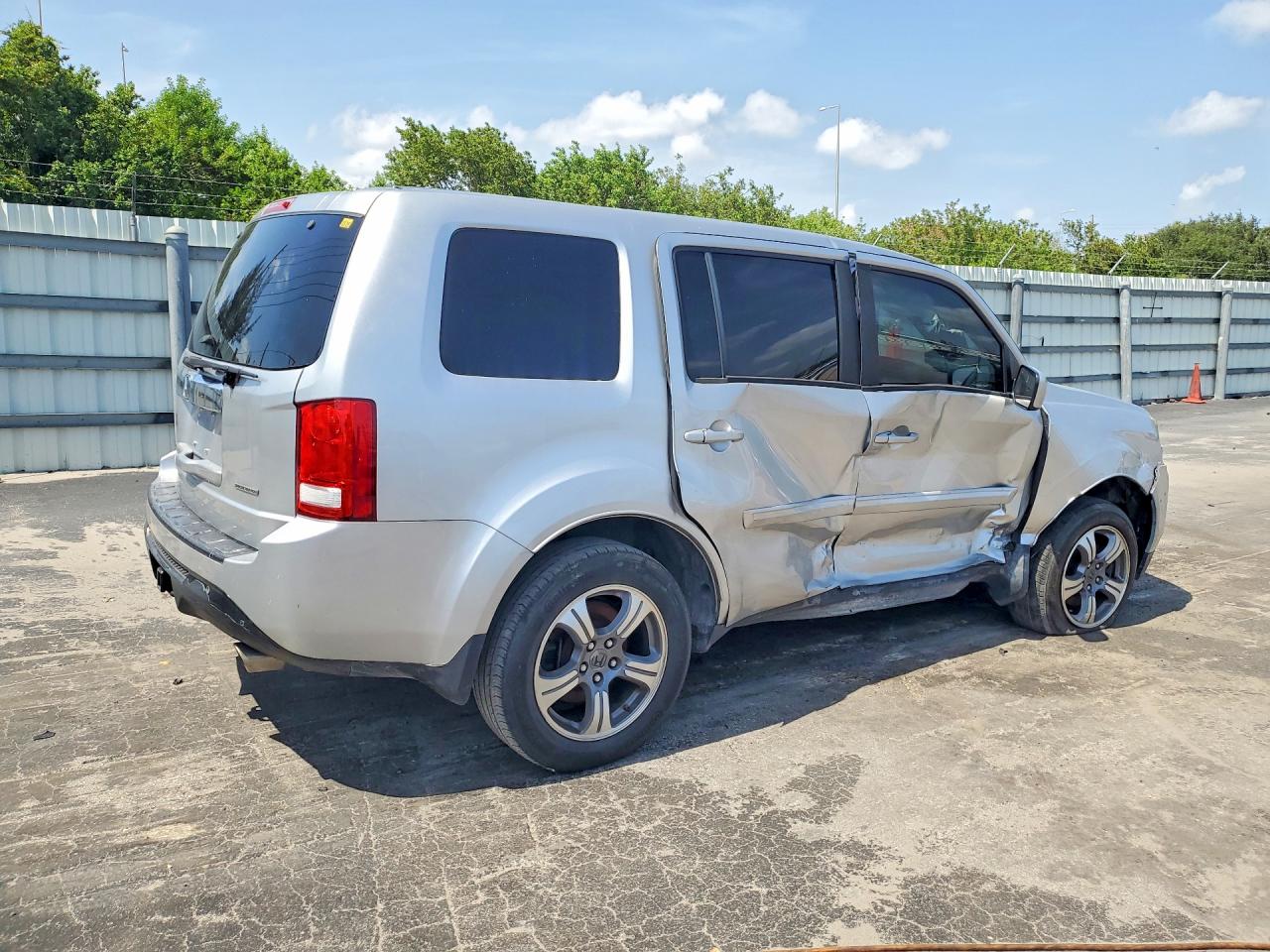 2015 HONDA PILOT
