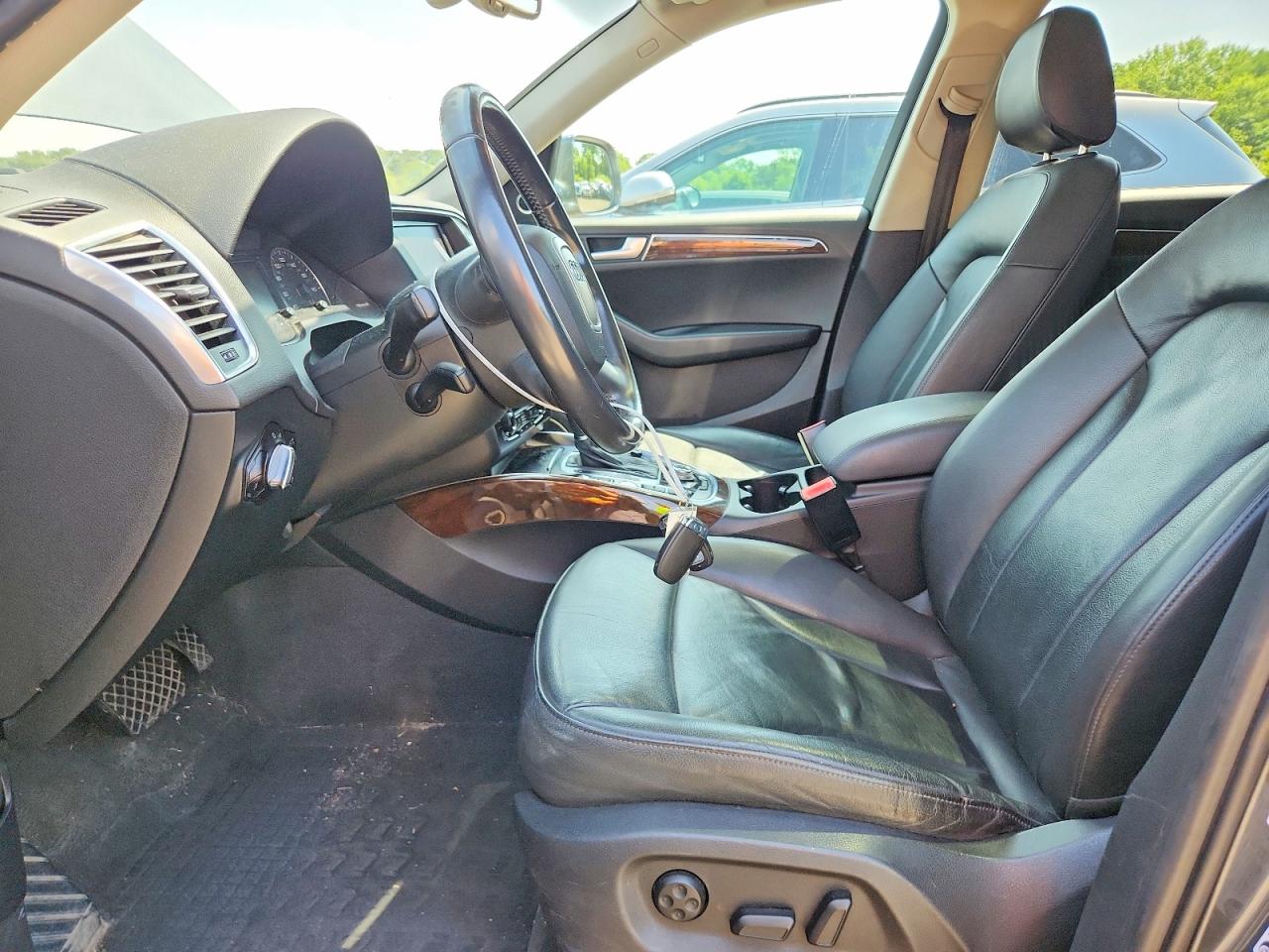 2012 AUDI Q5