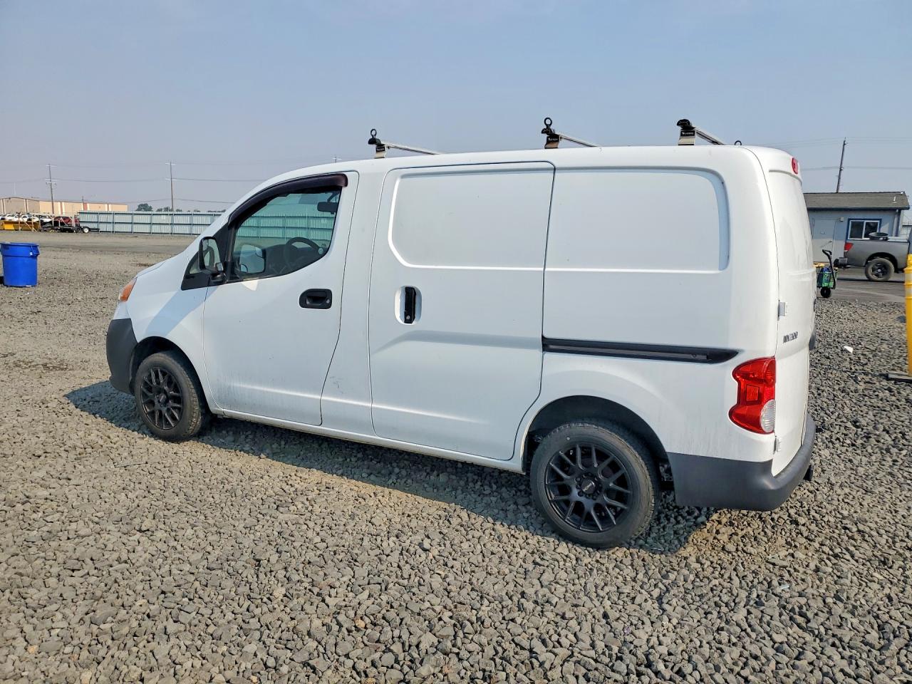 2014 NISSAN NV