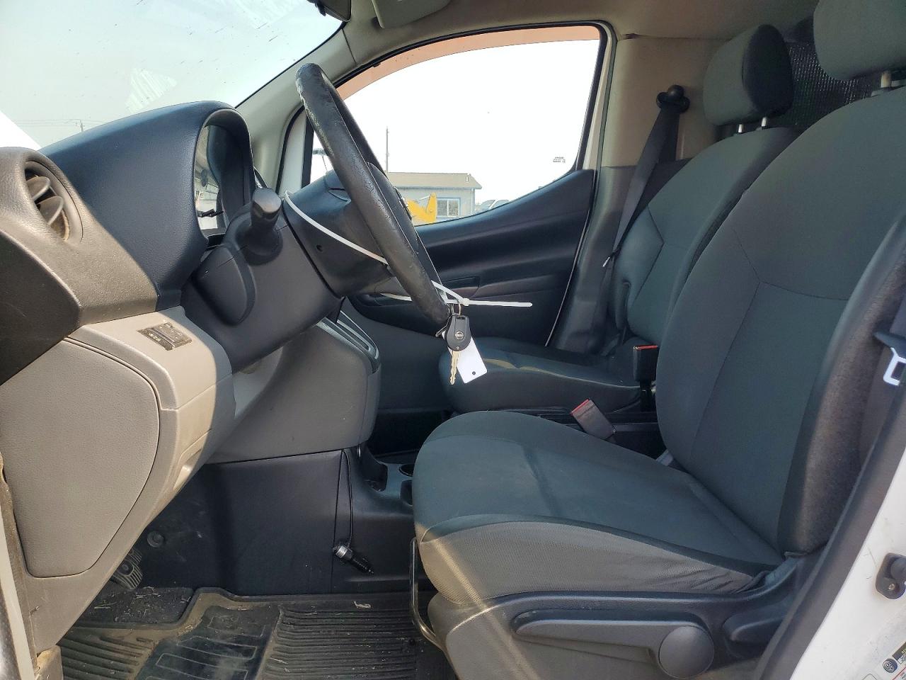 2014 NISSAN NV