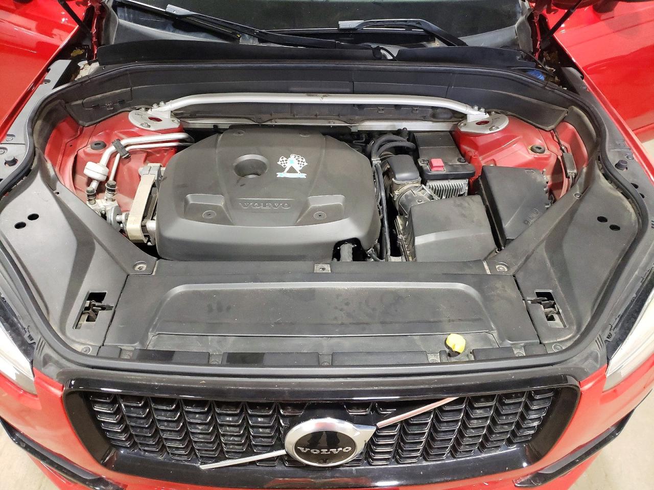 2016 VOLVO XC90