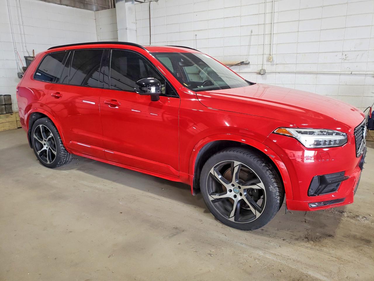 2016 VOLVO XC90