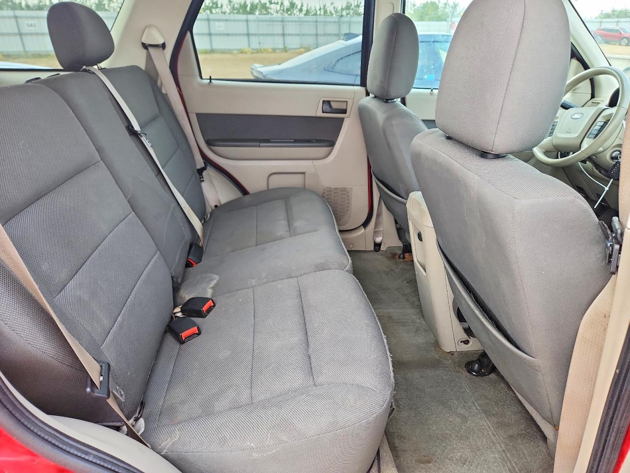 2009 FORD ESCAPE