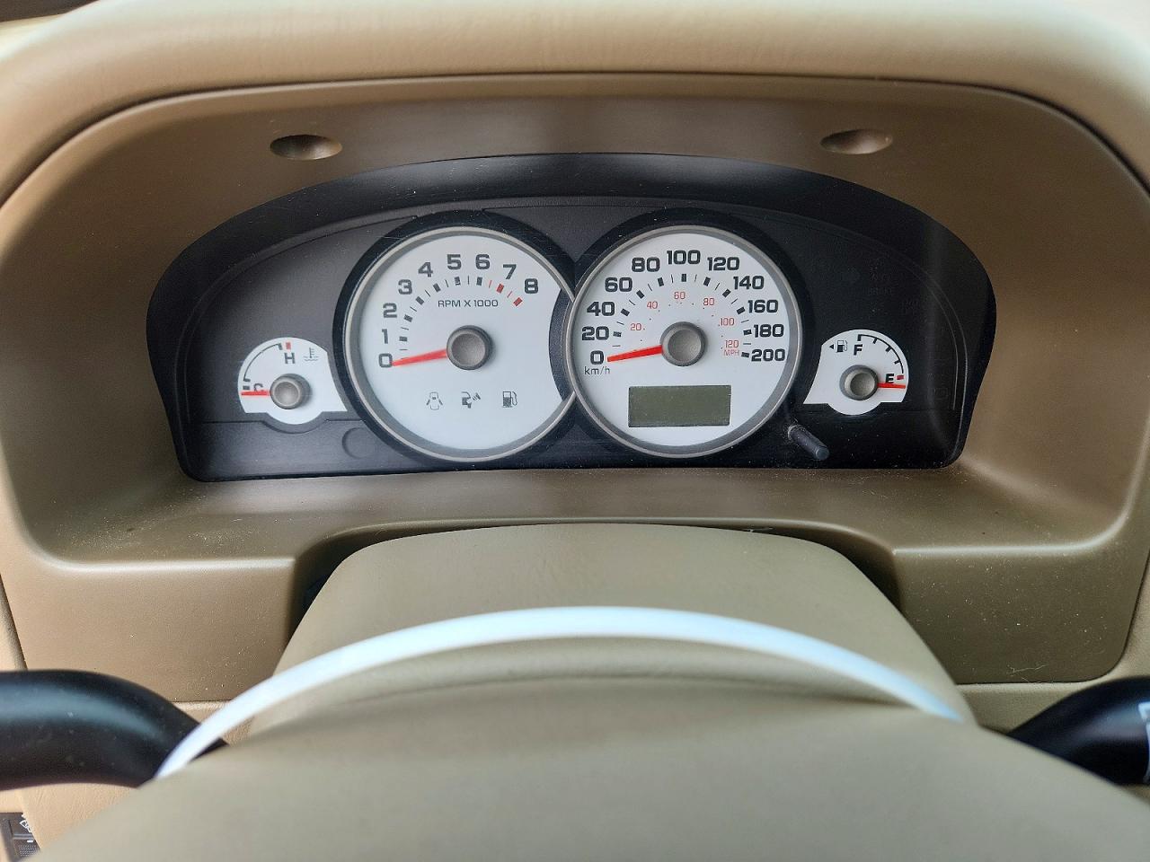 2005 FORD ESCAPE
