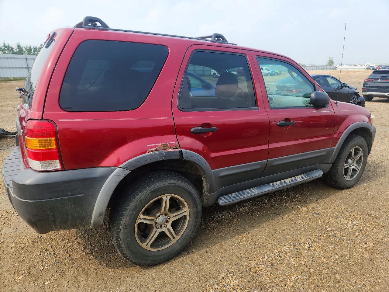 2005 FORD ESCAPE