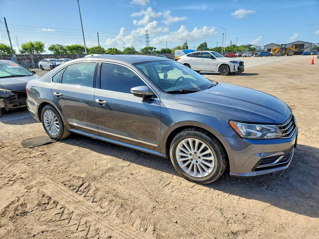 2017 VOLKSWAGEN PASSAT