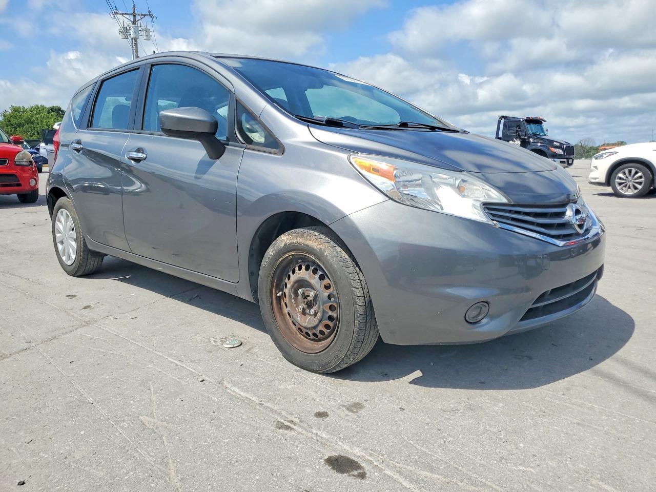 2016 NISSAN VERSA