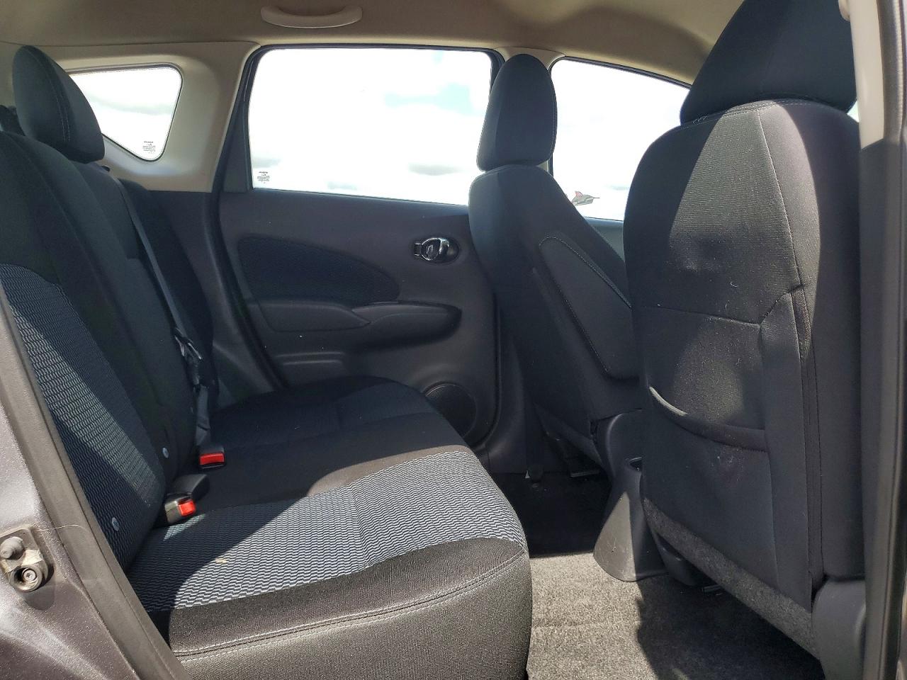 2016 NISSAN VERSA