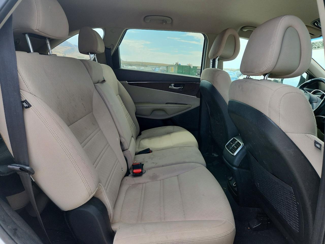2016 KIA SORENTO